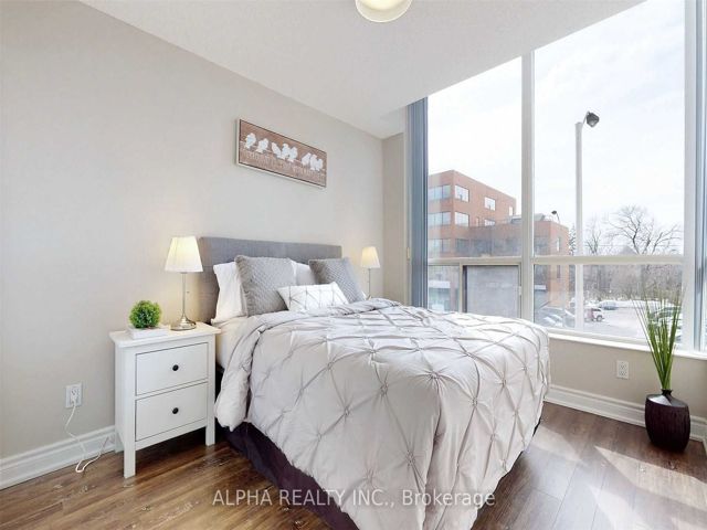 205 - 5 Northtown Way