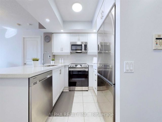 205 - 5 Northtown Way