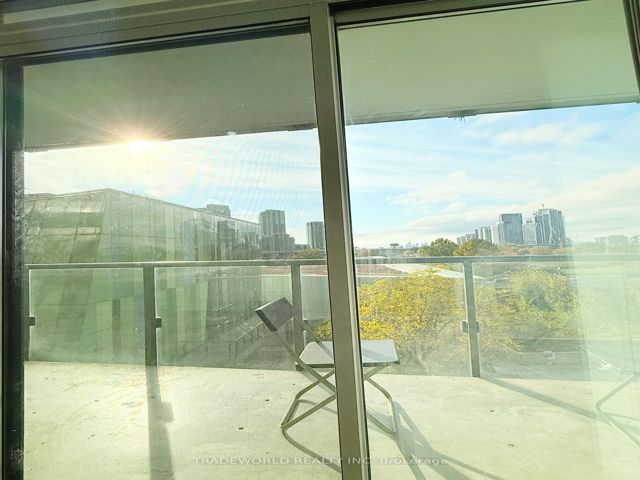 401 - 170 Fort York Blvd