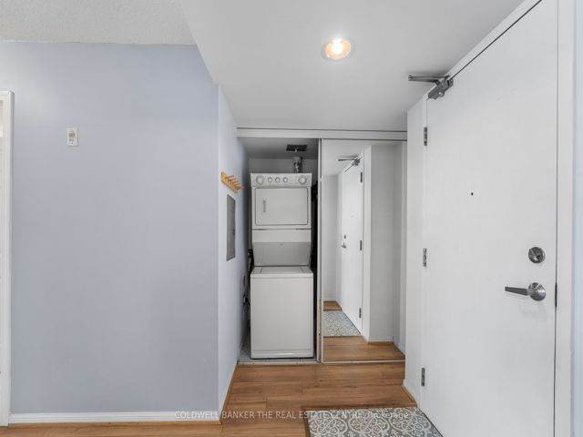 704 - 311 Richmond St E
