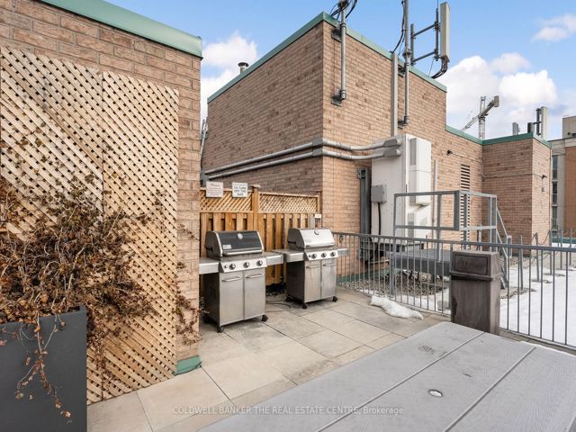 704 - 311 Richmond St E