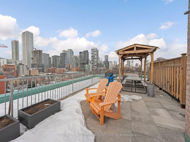 704 - 311 Richmond St E
