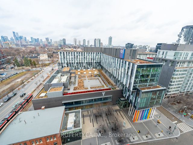 1216 - 425 Front St E
