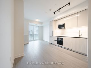 1216 - 425 Front St E