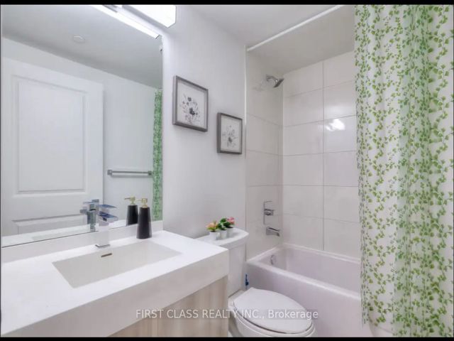 826 - 251 Jarvis St