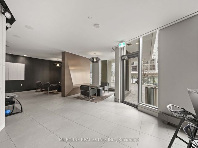 2306 - 75 Queens Wharf Rd