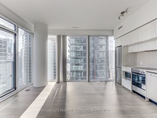 2910 - 181 Dundas St E