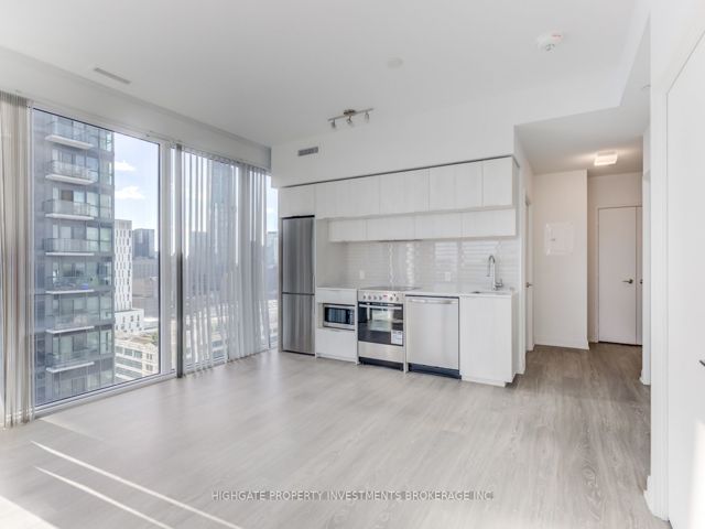2910 - 181 Dundas St E