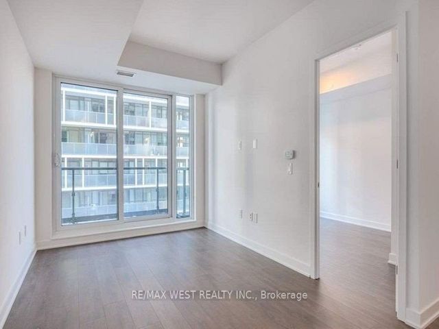1117 - 35 Tubman Ave W