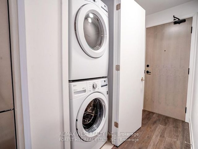 1117 - 35 Tubman Ave W