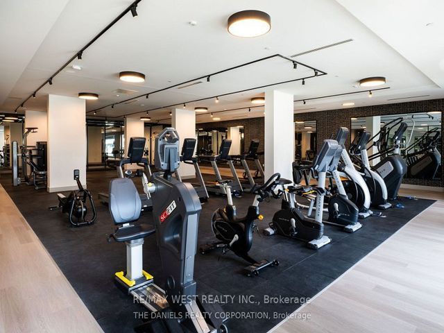 1117 - 35 Tubman Ave W