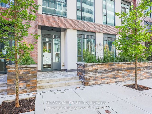 1117 - 35 Tubman Ave W