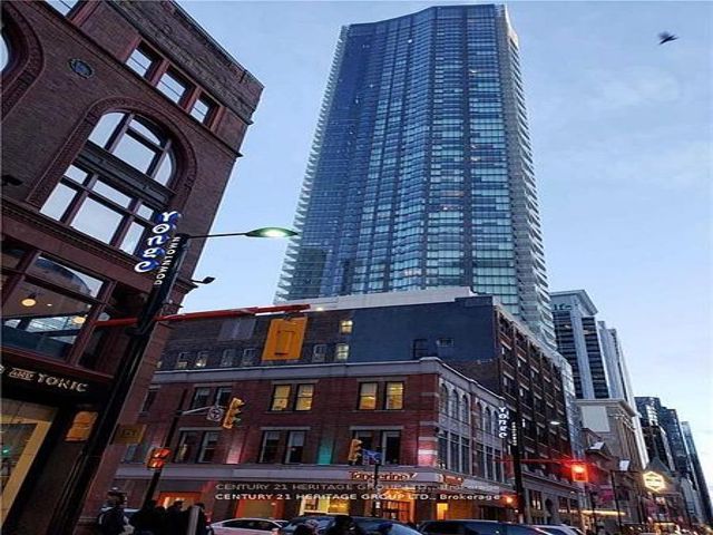 4614 - 197 Yonge St