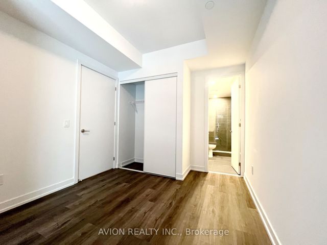 342 - 28 Eastern Ave