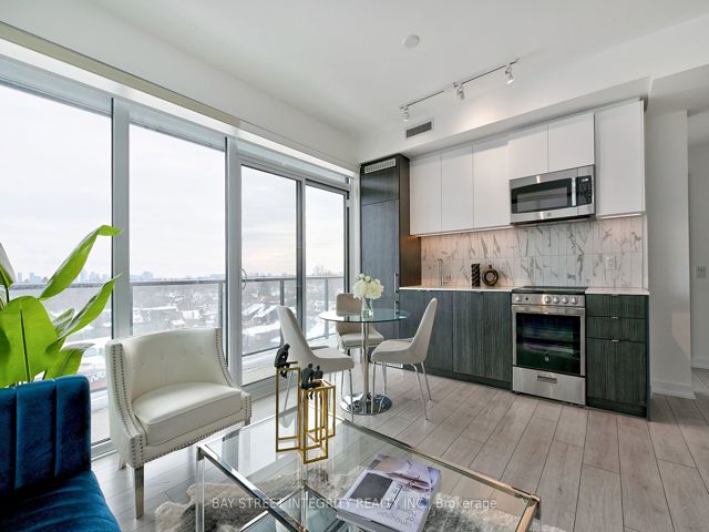 503 - 500 Dupont St