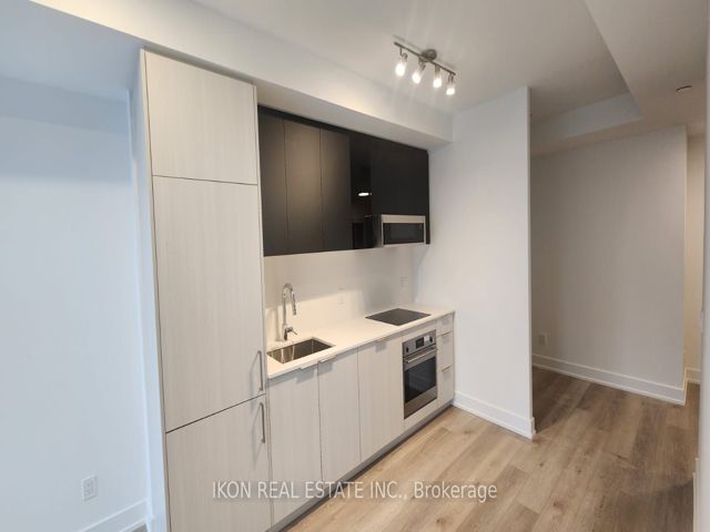 2208 - 308 Jarvis St