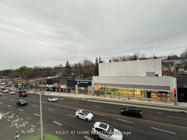 320 - 2020 Bathurst St