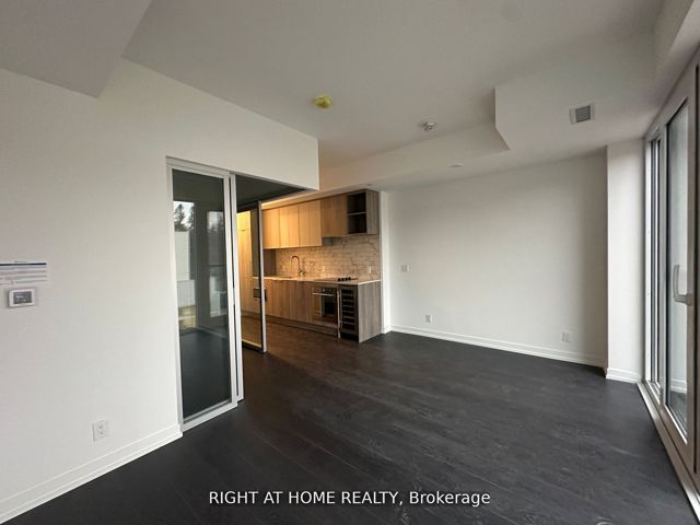 320 - 2020 Bathurst St