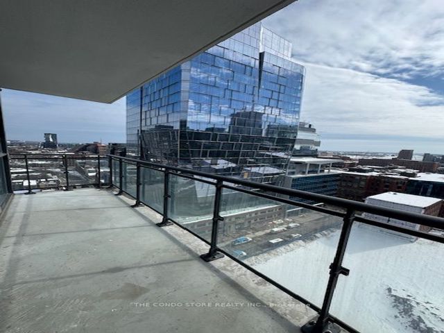 1911 - 460 Adelaide St E