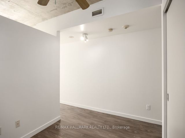 608 - 285 Mutual St