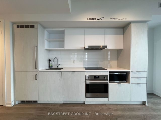 3705 - 55 Cooper St