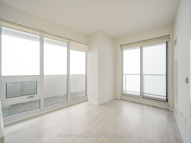 5109 - 2221 Yonge St