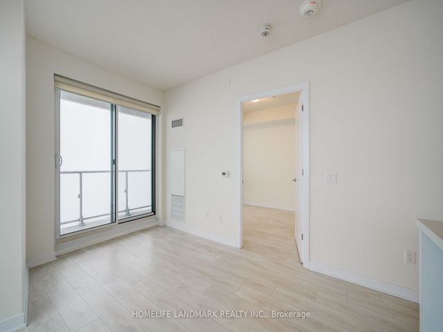 5109 - 2221 Yonge St
