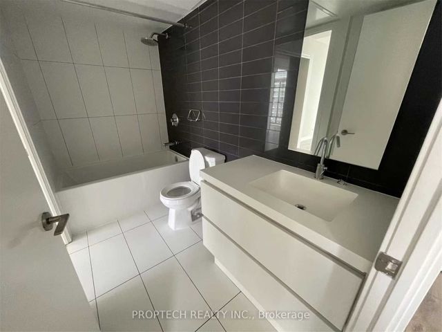 3008 - 75 Queens Wharf Rd