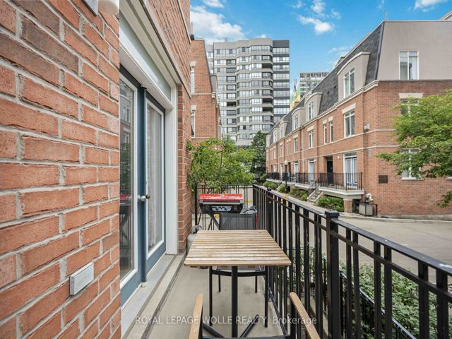 205 - 415 Jarvis St