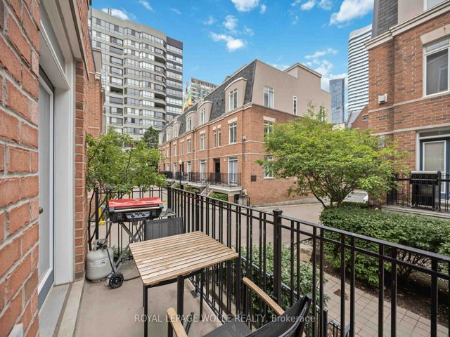 205 - 415 Jarvis St