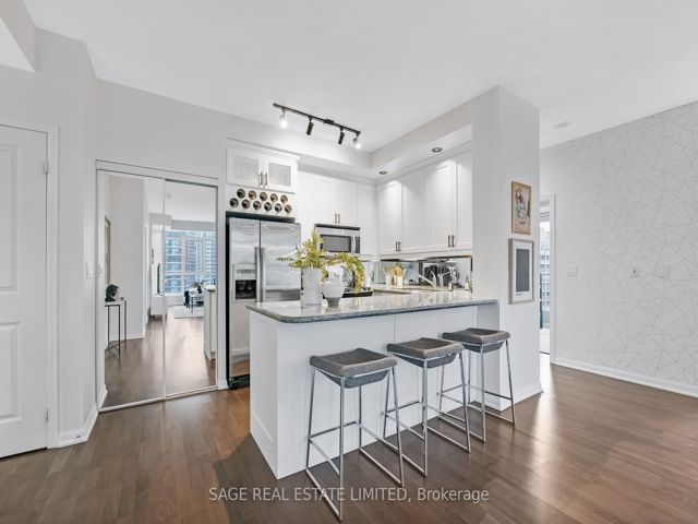 1408 - 21 Grand Magazine St