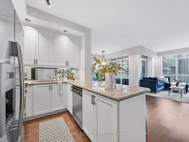 1408 - 21 Grand Magazine St