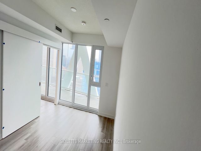 2417 - 230 Simcoe St