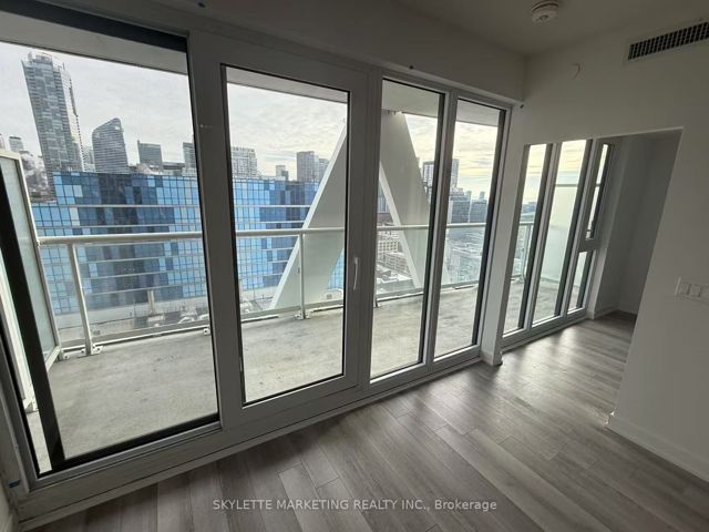 2417 - 230 Simcoe St
