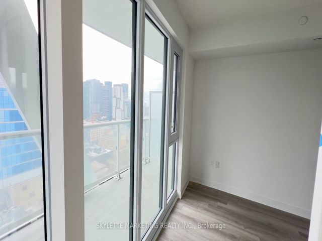 2417 - 230 Simcoe St