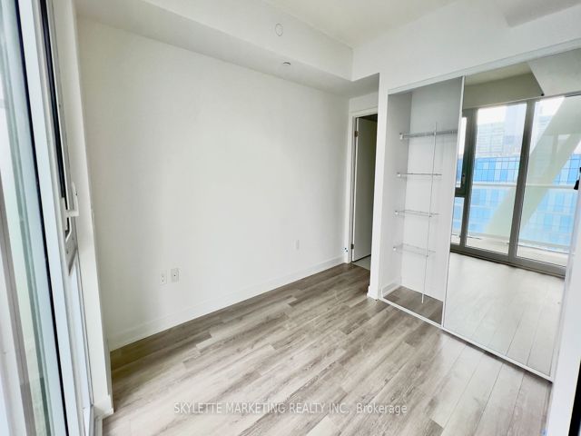 2417 - 230 Simcoe St