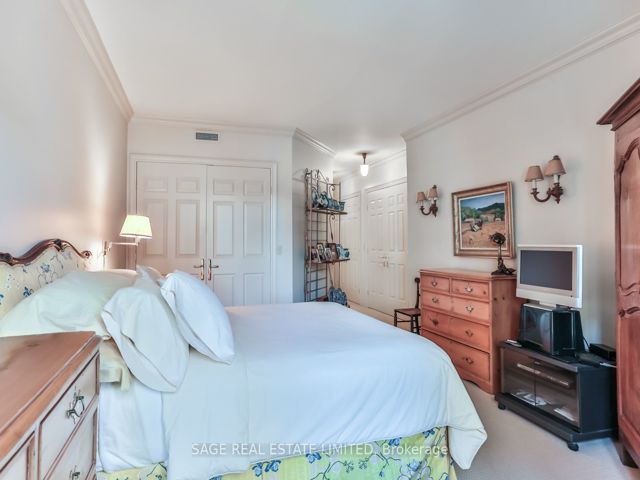 501 - 8 Sultan St