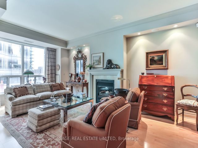 501 - 8 Sultan St