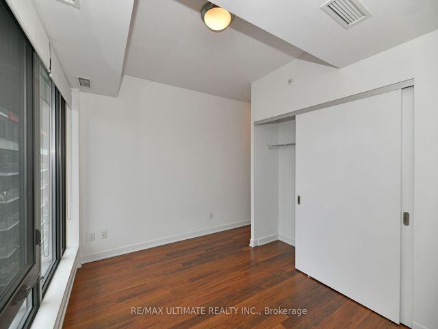 PH1103 - 32 Camden St