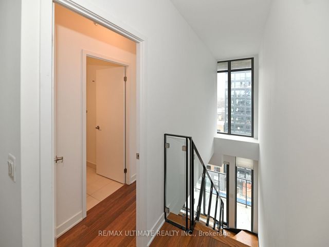 PH1103 - 32 Camden St
