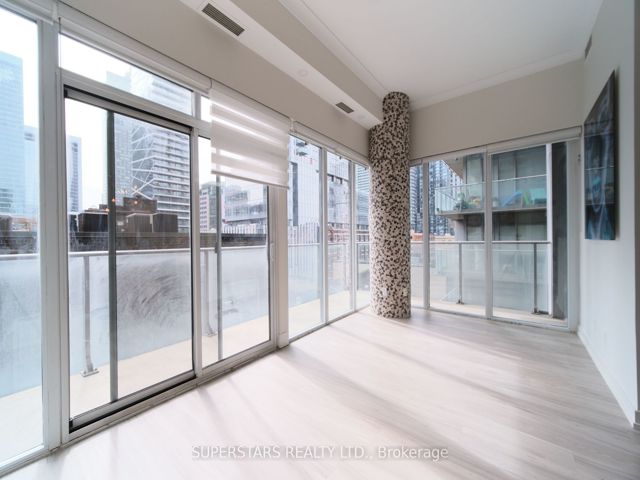 703 - 126 Simcoe St