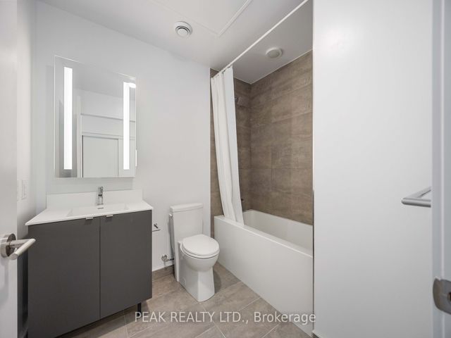 610 - 500 Dupont St