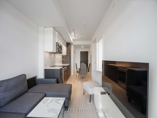 610 - 500 Dupont St