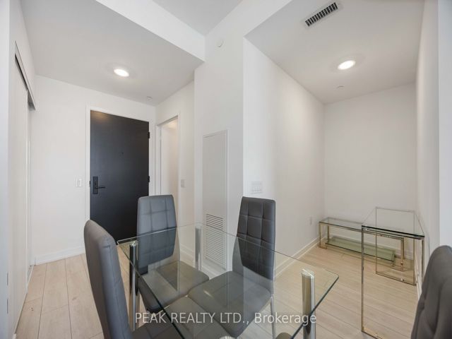 610 - 500 Dupont St