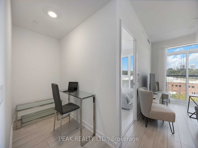 610 - 500 Dupont St