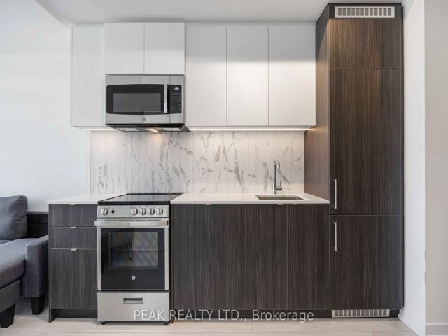 610 - 500 Dupont St