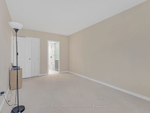 2824 - 33 Harbour Sq