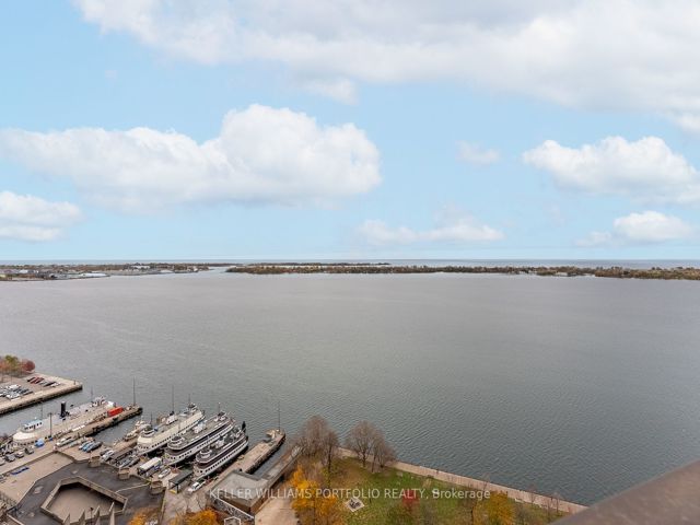 2824 - 33 Harbour Sq