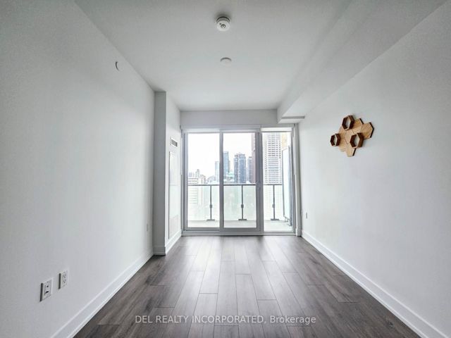 2201 - 575 Bloor St E