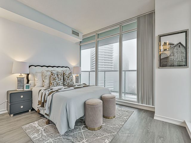 1905 - 5500 Yonge St